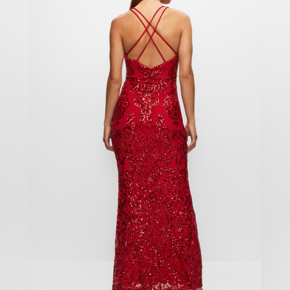 LONG, RED PARTY WEAR DRESS - Picture 2 of 3